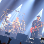 【ライブレポート】MONGOL800がEARTH STAGEで『小さな恋の歌』を披露。会場中が大合唱で盛り上がる！