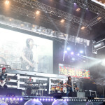 【ライブレポート】VAMPSが「氣志團万博2015」の初日に登場。「また来ちゃった…。でも出てーんだよ！やりてーんだよ！」