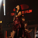 【ライブレポート】 大人アイドルprediaが東京オートサロンに３年連続出演し、新曲『刹那の夜の中で』を貫禄のパフォーマンスで披露！