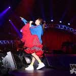【ライブレポート】aikoが『ボーイフレンド』でちょっと早い「メリークリスマス！」テレビ朝日ドリームフェスティバル2015に出演！