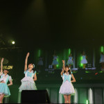 ユルリラポが東京オートサロン2016のステージに登場！優しい歌声で観衆を魅了！