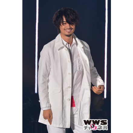 斎藤工が30人のチアガールのステージを彩る 東京ガールズコレクション 2015 AUTUMN/WINTER のステージに登場！