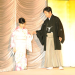 片岡愛之助と藤原紀香が結婚！2人揃って結婚報告会見に登場！