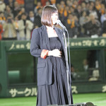 絢香 巨人対ヤクルト開幕戦で「君が代」を独唱！