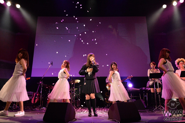 橋本環奈が『セーラー服と機関銃 –卒業-』のJC&JK限定ライブ&トークショーを開催！
