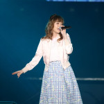 MACOが優しさと愛に満ちたステージでシンデレラフェス Vol.3に集まった女子高生を魅了！