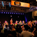 私⽴恵⽐寿中学がニコニコ超会議2016・超演奏してみたステージで坊主バンドと異色コラボ！