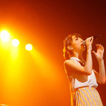 飯田里穂 ツアースタート！2ndシングル『片想い接近』は大槻ケンヂが作詞を担当！