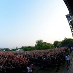 【ライブレポート】ONE OK ROCKが話題のCMソングをアコースティックバージョンで熱唱！