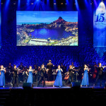 東京ディズニーシー®の15周年記念コンサートツアーがスタート！ラストは客席総立ちでパフォーマーとオーディエンスが一体化！