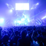 【ライブレポート】サカナクションがVIVA LA ROCK初日のトリに大観衆を集めてのパフォーマンス！