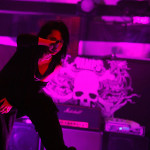 【ライブレポート】セクシーすぎるHYDEの長髪＆肌見せ！圧巻ライブで場内を魅了！「VAMPS」
