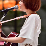 丸本莉子の1年に及ぶフリーライブツアーがスタート！8/24発売の新曲『ガーベラの空』を初披露！