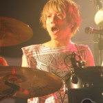 【ライブレポート】下北沢が生んだ新生ロックバンド・KEYTALKが今年もROCK IN JAPAN FESTIVALのステージで騒ぎ踊る！