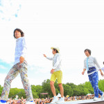 ウルフルズがリリースから20年『バンザイ～好きでよかった～』を大阪・万博公園に集まった約16,000人と大合唱！新曲も披露！