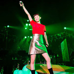 【コメント掲載】Every Little Thing、初のデビュー日ライブを開催。特大ケーキで20周年をお祝い