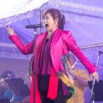 【写真特集】渡辺美里が神宮外苑花火大会で「サマータイム・ブルース」など夏祭りにふさわしい楽曲を熱唱！