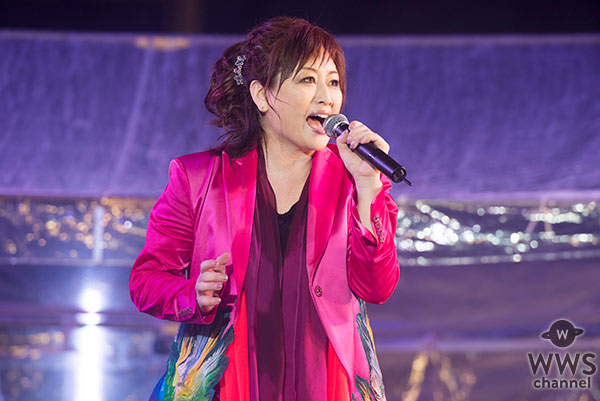 【写真特集】渡辺美里が神宮外苑花火大会で「サマータイム・ブルース」など夏祭りにふさわしい楽曲を熱唱！