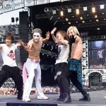 ゴールデンボンバーが氣志團万博2016に登場！驚きの演出と激しいサウンドで盛り上げる！