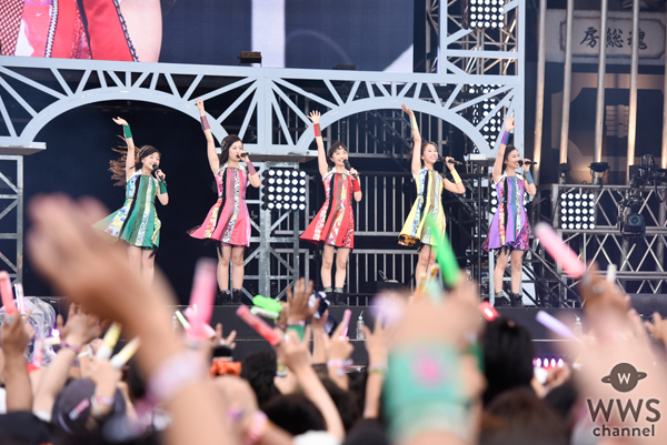【ライブレポート】「ももクロ万博を開始します！」ももいろクローバーZが氣志團万博のステージで高らかに宣言！