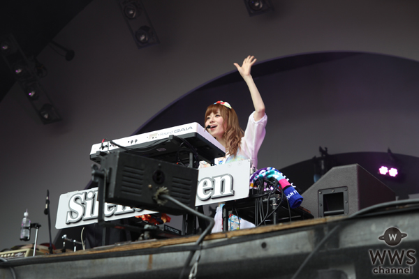 【ライブレポート】Silent SirenがROCK IN JAPAN FESTIVAL 2016で熱唱！「楽しい思い出つくりましょう！」