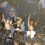 【ライブレポート】ゴールデンボンバーとX JAPAN YOSHIKIが夢の共演！最強の『女々しくて』をVJS2016で披露！