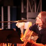 chayが自身初となる弾き語りライブをスタート！アンコールではドラマオープニングテーマに決定した『12月の雨』を初披露！