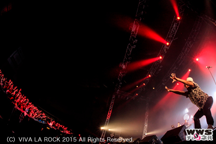 【ライブレポート】電気グルーヴが『Fallin'Down』など披露！VIVA LA ROCK 2015