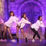 板野友美がセクシーな『おねだりダンス』でジャック・オー・ランドに集まった観客を悩殺！