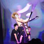 【ライブレポート】ゴールデンボンバーとX JAPAN YOSHIKIが夢の共演！最強の『女々しくて』をVJS2016で披露！
