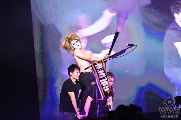 【ライブレポート】ゴールデンボンバーとX JAPAN YOSHIKIが夢の共演！最強の『女々しくて』をVJS2016で披露！