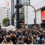 西内まりやがSEXYな肩出し衣装で渋谷のど真ん中で新曲「BELIEVE」を歌唱！「SHIBUYA RUNWAY」で盛大なフィナーレ！