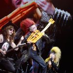 【ライブレポート】ゴールデンボンバーとX JAPAN YOSHIKIが夢の共演！最強の『女々しくて』をVJS2016で披露！