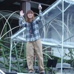 奥華子がポニーキャニオン創立50周年記念ステージに登場！悪天候を吹き飛ばし、その歌声を響かせる！