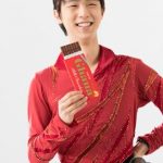 羽生結弦がロッテ「ガーナミルクチョコレート」新CMに出演！元気すぎる「OK」ポーズが完成！