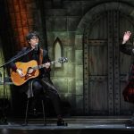 佐藤健と高橋優の一夜限りのユニット・YUTAKEがハロウィン衣装で登場!『メロディ』を熱唱し会場を魅了!