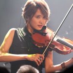 【ライブレポート】美しすぎるヴァイオリニスト・Ayasaが映像を駆使した壮大なワンマンライブ開催！「ヴァイオリンはずっと弾いていきたい」