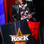 YOSHIKI、アジアで最も影響力のあるアーティストに贈られる「ASIAN ICON AWARD」を受賞！！ 「この賞をX JAPAN、 HIDE、 TAIJIに捧げたい」