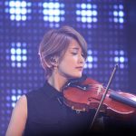 【ライブレポート】美しすぎるヴァイオリニスト・Ayasaが映像を駆使した壮大なワンマンライブ開催！「ヴァイオリンはずっと弾いていきたい」