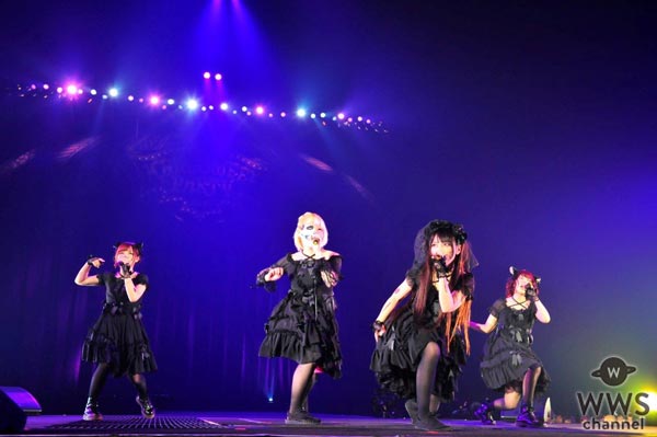 【ライブレポート】VAMPSハロウィン初日にHYDEとゴールデンボンバー・鬼龍院翔の『X』が披露されるなど豪華すぎるステージの連続！