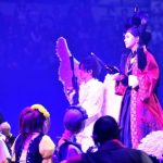 【ライブレポート】喜矢武豊が1人で4人のゴールデンボンバーで登場！？Hiroと逹瑯が『X』を披露！？VAMPSの繰り出すハロウィンは予想不可能な展開の連続！