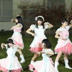 【動画】12/7デビューの「花」のアイドル・Flower Notesが夜の中庭でライブ！