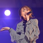 高橋みなみが「神ってる！」と絶賛！AAA2016で岸谷香と共に『GIRLS TALK』を披露！