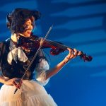 ヴィジュアル系バンドDECAYSが、COUNTDOWN JAPAN 16/17で妖艶なライブパフォーマンスを見せつける！