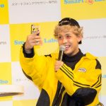 新婚夫婦・ぺこ、りゅうちぇるの初めての共同作業は新作スマホケースをプロデュース！