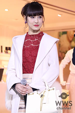 【写真特集】E-girls藤井萩花、藤井夏恋らがサマンサタバサとコラボレーションで表参道に登場！「OLさんて憧れます。恋も仕事も全力で・・」