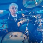 ヴィジュアル系バンドDECAYSが、COUNTDOWN JAPAN 16/17で妖艶なライブパフォーマンスを見せつける！