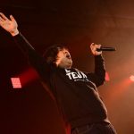 岡崎体育がCOUNTDOWN JAPANに初出場！エンターテイメント性溢れる演出とネタ連発にオーディエンスは一気に虜に！？