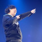 岡崎体育がCOUNTDOWN JAPANに初出場！エンターテイメント性溢れる演出とネタ連発にオーディエンスは一気に虜に！？