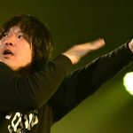 岡崎体育がCOUNTDOWN JAPANに初出場！エンターテイメント性溢れる演出とネタ連発にオーディエンスは一気に虜に！？